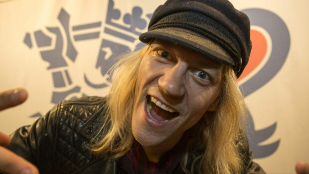 Duudsoneiden Jukka Hildén myy nyt avoimesti miljoonakotiaan! Duudsoneiden Jukka Hildén myy nyt avoimesti miljoonakotiaan!