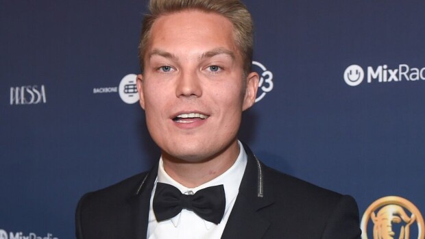 Cheek ja Jens Kyllönen järjestivät julkkisbileet ökyjahdillaan - kuva! Cheek ja Jens Kyllönen järjestivät julkkisbileet ökyjahdillaan - kuva!