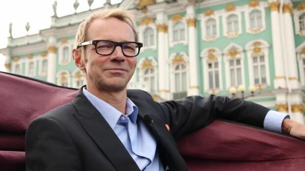 Televisiosta tuttu lääkäri eroaa vaimostaan: Olemme muuttaneet vaimon kanssa eri osoitteisiin! Televisiosta tuttu lääkäri eroaa vaimostaan: Olemme muuttaneet vaimon kanssa eri osoitteisiin!