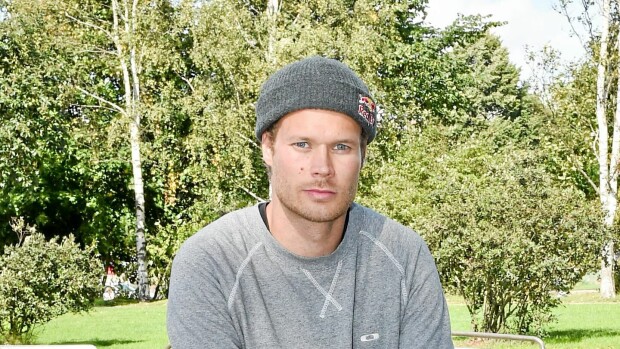 Eero Ettala löysi rinnalleen upean kaunottaren: Tapasimme yöelämässä! Eero Ettala löysi rinnalleen upean kaunottaren: Tapasimme yöelämässä!