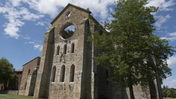 JUURI NYT: Kimin ja Mintun häitä valmistellaan kirkossa - katso! JUURI NYT: Kimin ja Mintun häitä valmistellaan kirkossa - katso!