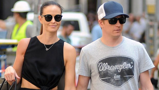 Kimi Räikkösen ja Mintun häävieraita tervehtivät komeat nimikyltit – kuvat! Kimi Räikkösen ja Mintun häävieraita tervehtivät komeat nimikyltit – kuvat!