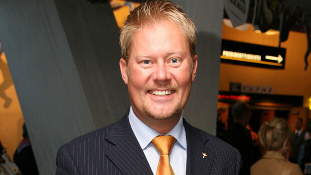 Pertti Salovaaralta lähti kortti: kuukauden ajokielto! Pertti Salovaaralta lähti kortti: kuukauden ajokielto!