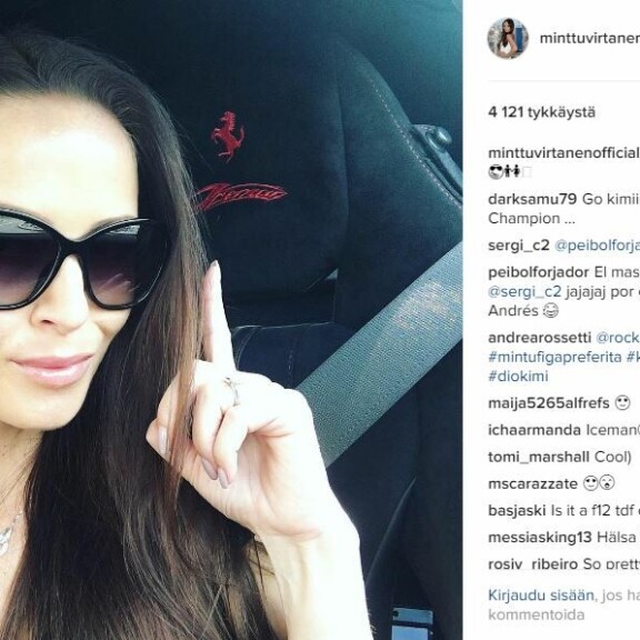 Oho, paljastaako tämä kuva Kimin formulatulevaisuuden?