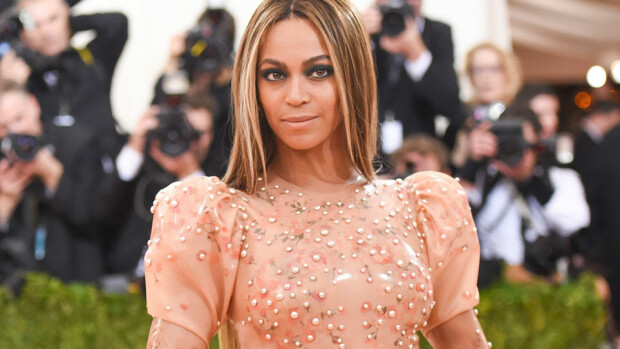 Ihailija paljastaa: Tällaista oli tavata Beyoncé ennen konserttia! Ihailija paljastaa: Tällaista oli tavata Beyoncé ennen konserttia!