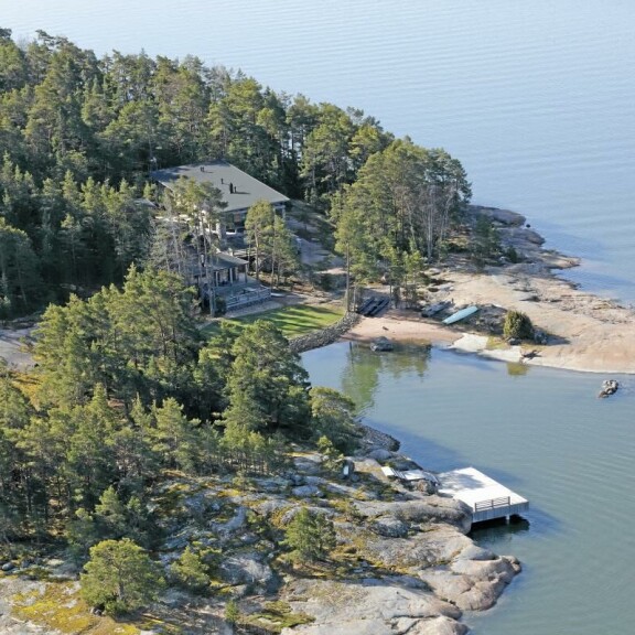 Wau, mikä sukumökki: tällainen on Korpikosken ja Hussin upea huvila – kuvat!