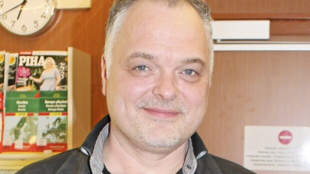 Iskelmätähti Charles Plogmanilla uusi rakas! Iskelmätähti Charles Plogmanilla uusi rakas!