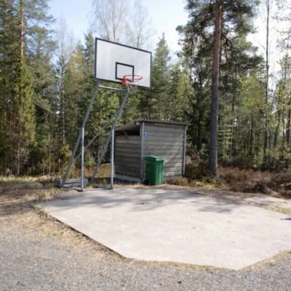 Huhhuh, mikä ökykoti: Mamba-solisti myy taloaan lähes 500 000 eurolla – kuvat!