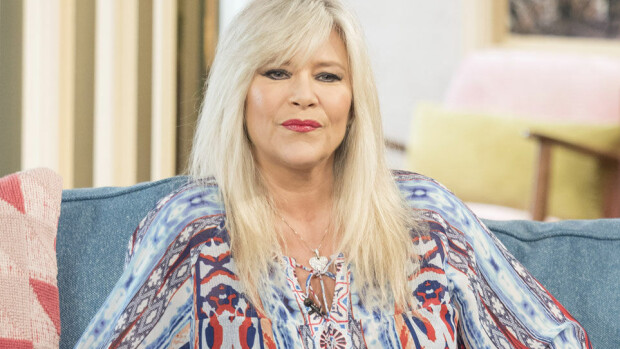 Kasaritähti Samantha Fox avautui kumppaninsa kuolemasta Kasaritähti Samantha Fox avautui kumppaninsa kuolemasta