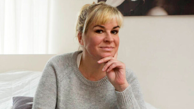 Claudia Even rakas on nuori irkkukomistus - katso! Claudia Even rakas on nuori irkkukomistus - katso!