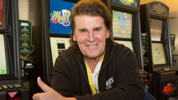 Frederik karkasi ulkomaille - treenaa MM-voittajan kanssa! Frederik karkasi ulkomaille - treenaa MM-voittajan kanssa!