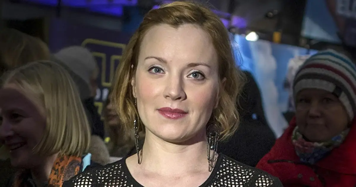 Elena Leeve viimeisillään raskaana - kuva vauvamasusta!