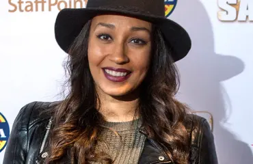 Julkisuutta vältellyt Tea Khalifa pompsahti esiin - yllätyskuvat Viivi Avellánin kanssa!