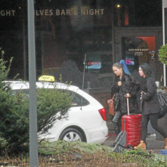 Sannin ja Voice-kaunottaren hellä hetki - paparazzikuvat!