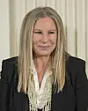 Mitä ihmettä Barbra Streisandin kasvoille on tapahtunut - katso!