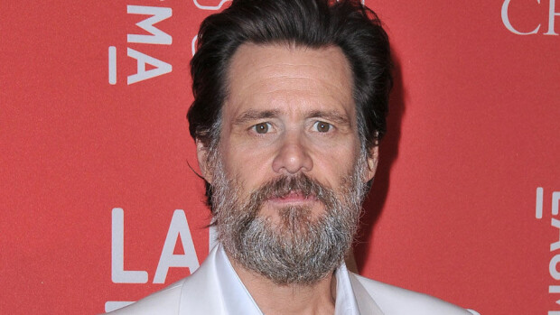 Jim Carrey surun murtama – ex-rakas riisti henkensä eron jälkeen Jim Carrey surun murtama – ex-rakas riisti henkensä eron jälkeen