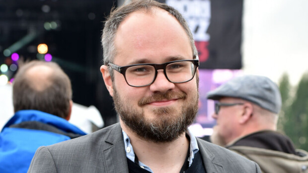 Oho, Jungner muisti Enbuskea pikkutuhmalla lahjalla - kuva! Oho, Jungner muisti Enbuskea pikkutuhmalla lahjalla - kuva!