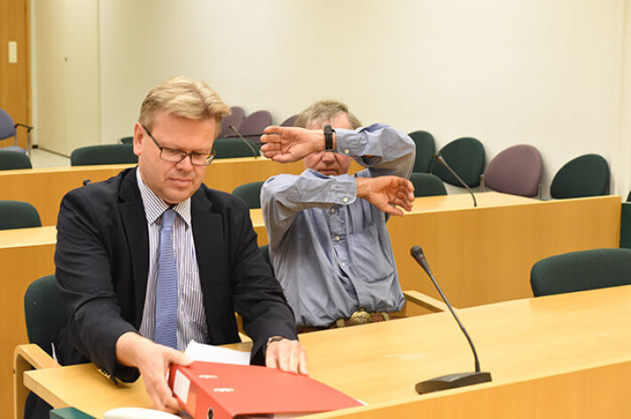 Lasten hyväksikäytöistä syytetty tähtiratsastaja oikeudessa – kuvat!