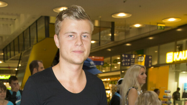 Pokerimiljonääri Jens Kyllönen muutti yli 2 miljoonan euron lukaaliin! Pokerimiljonääri Jens Kyllönen muutti yli 2 miljoonan euron lukaaliin!