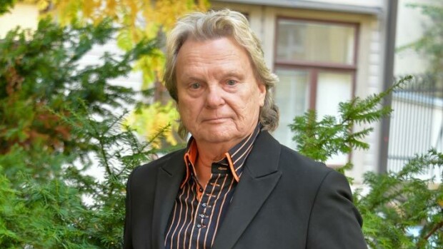 Pepe Willberg näki isänsä vain kerran – ”Uskovatko kaikki ihmiset sokeasti äitiensä puheita?” Pepe Willberg