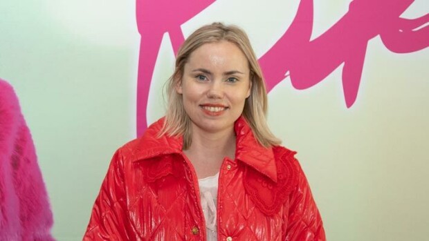 Näyttelijä Sara Melleri tyylistään: Fantastisesta vaatekaapista ei löydy arkivaatteita Sara Melleri