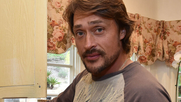Teemu Selänne kertoo mielipiteensä tasa-arvoisesta avioliittolaista! Teemu Selänne kertoo mielipiteensä tasa-arvoisesta avioliittolaista!
