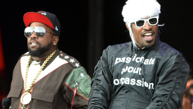 OutKast-tähdet kumosivat Jallu-shotteja helsinkiläisravintolassa - kuva! OutKast-tähdet kumosivat Jallu-shotteja helsinkiläisravintolassa - kuva!
