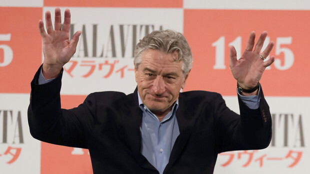 Robert De Niro ei halunnut missata futismatsia - kuokki tavisten kisastudiossa! Robert De Niro ei halunnut missata futismatsia - kuokki tavisten kisastudiossa!