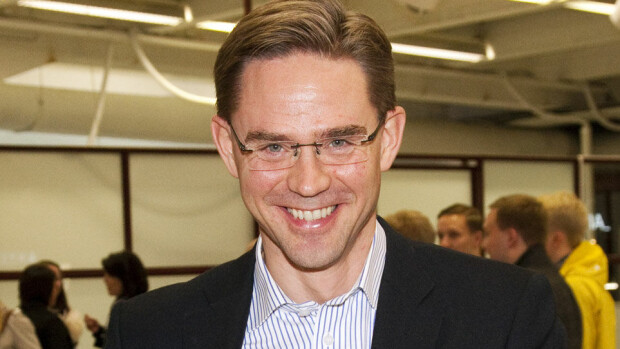 Rohkea kesätyyli, Jyrki Katainen - kuva! Rohkea kesätyyli, Jyrki Katainen - kuva!