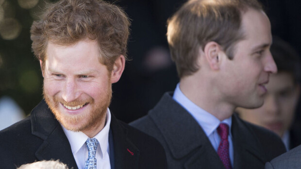 Prinssit William ja Harry seurapiirihäissä - kuvat! Prinssit William ja Harry seurapiirihäissä - kuvat!