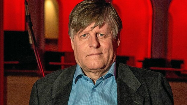 No huhhuh, fani otti tatuoinnin Tähdet, tähdet -tuomarin naamasta - kuva! No huhhuh, fani otti tatuoinnin Tähdet, tähdet -tuomarin naamasta - kuva!