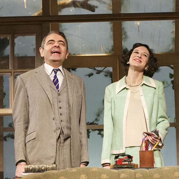 Koomikko Rowan 'Mr. Bean' Atkinson jätti vaimonsa - katso uuden rakkaan kuva!