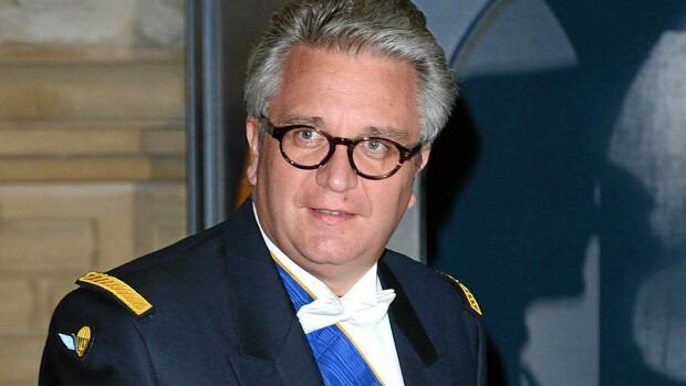 Shokkiväite: Prinssi Laurent yritti itsemurhaa! Shokkiväite: Prinssi Laurent yritti itsemurhaa!