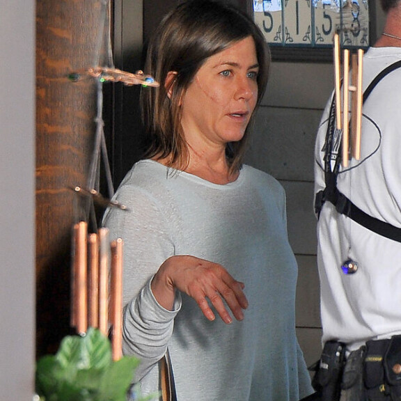 Jennifer Aniston kuvauksissa - tästä tyylistä on glamour kaukana!