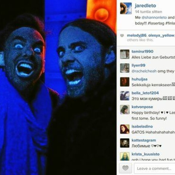 Jared Leton veli juhli syntymäpäiväänsä Suomessa - näin Jared yllätti hänet!