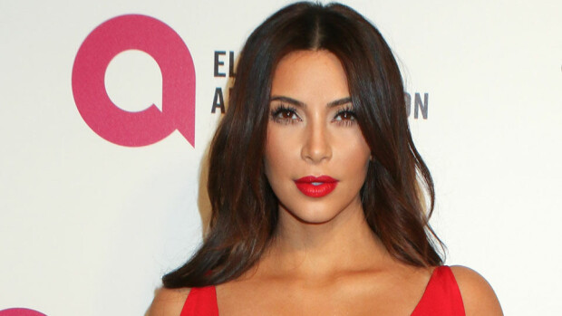 Huh, mitkä pallot, Kim Kardashian - kuva! Huh, mitkä pallot, Kim Kardashian - kuva!