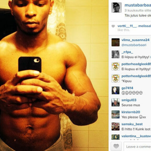 Uuuh, mitä pullistelua, Elastinen ja Musta Barbaari - katso!