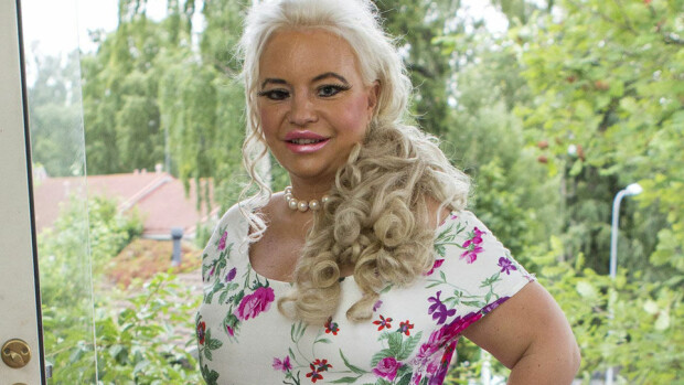 Johanna Tukiainen riemuitsee lähestymiskiellostaan! Johanna Tukiainen riemuitsee lähestymiskiellostaan!
