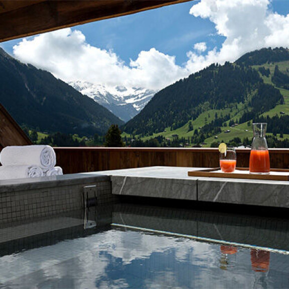 Sveitsissä juhlittiin kuninkaallisia talvihäitä - katso kuvat!