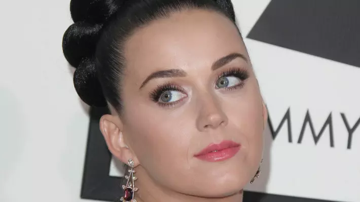 Katy Perry Valentinon haute couture -mekossa: mikä ilmestys!