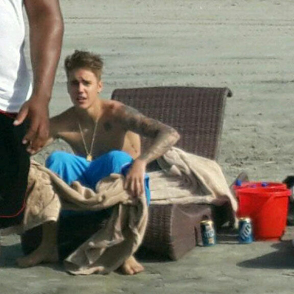 Miten Bieber toipuu kohusta - uudet kuvat Panamasta!