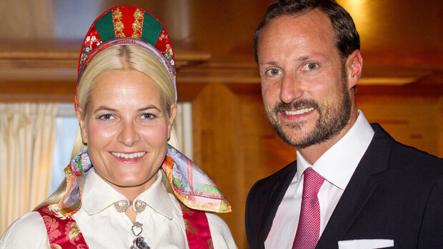 Haakon ja Mette-Marit: lempi leiskuu! Haakon ja Mette-Marit: lempi leiskuu!