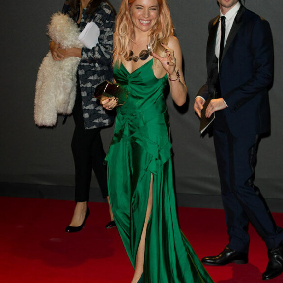 Onko muhinointitukka muotia, Kate Moss?