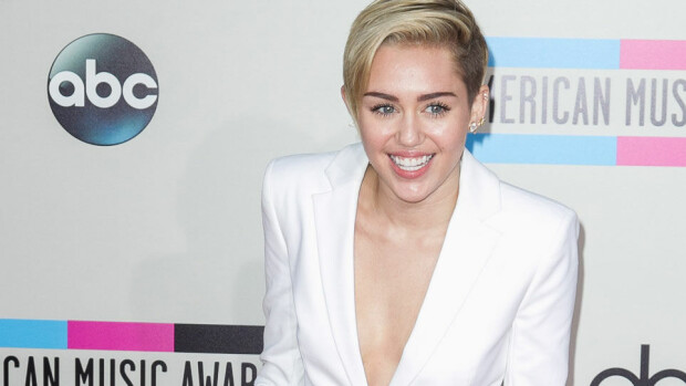 Arvaatko, mitä villikko-Miley sai synttärilahjaksi? Arvaatko, mitä villikko-Miley sai synttärilahjaksi?