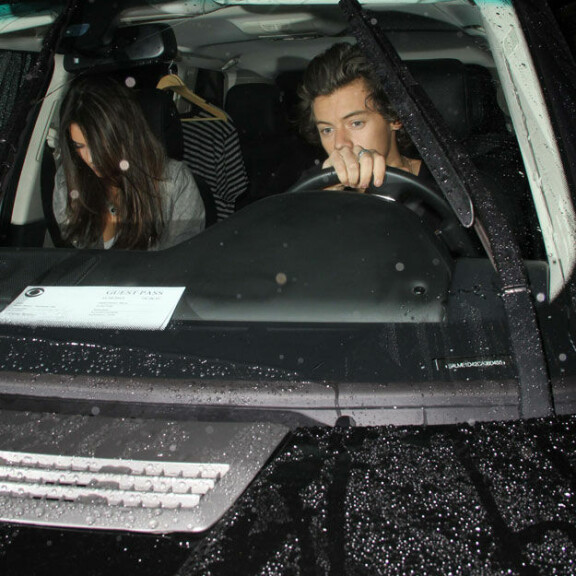 One Direction -Harryllä uusi kohurakas? Katso paparazzikuva!