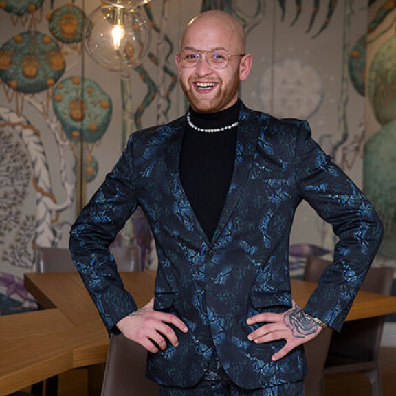 Tv:ssä Marko Björsin rakkaudesta kilpailevat homomiehet avautuvat seksistä: 'Miten suoraan uskaltaa vastata?' Tico