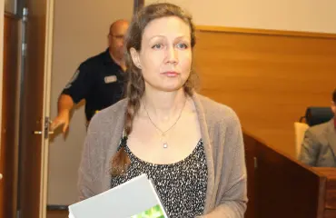 Anneli Auer taas käräjille – jo seitsemäs kerta!