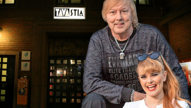 Erika Vikmanin villi keikka mykisti Dannyn - täräyttää nyt tiskiin kovan ennustuksen ex-rakkaalleen Danny & Erika Vikman.