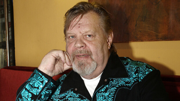 Vau, laulajalegendalla mahtipontiset tulot! Vau, laulajalegendalla mahtipontiset tulot!