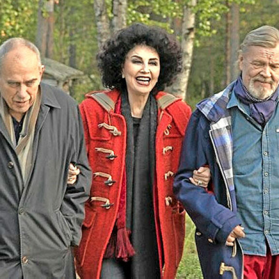 Jörn Donner ja Vesa-Matti Loiri ovat olleet merkittäviä miehiä Lenitan elämässä - Donner työkaverina, Loiri rakastajana ja ystävänä. Jörn Donner, Lenita Airisto ja Vesa-Matti Loiri